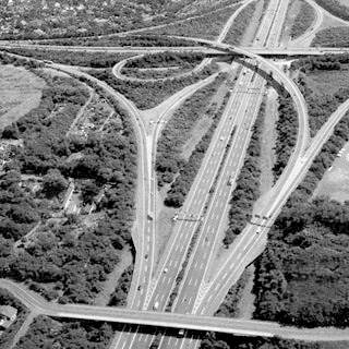 autobahnen, flächenverbrauch, autobahnkreuz, straßenbau