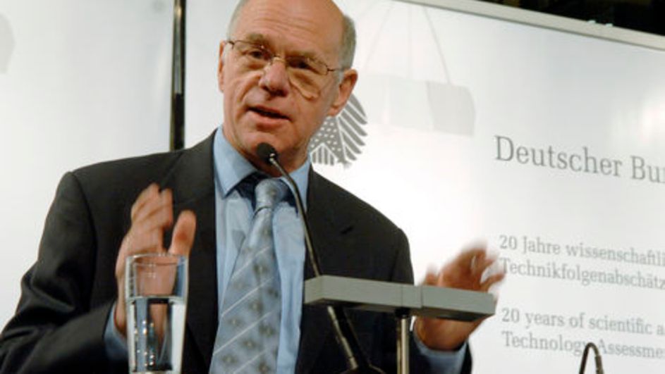 Bundestagspräsident Dr. Norbert Lammert 2010 anlässlich des Jubiläums 20 Jahren TAB.