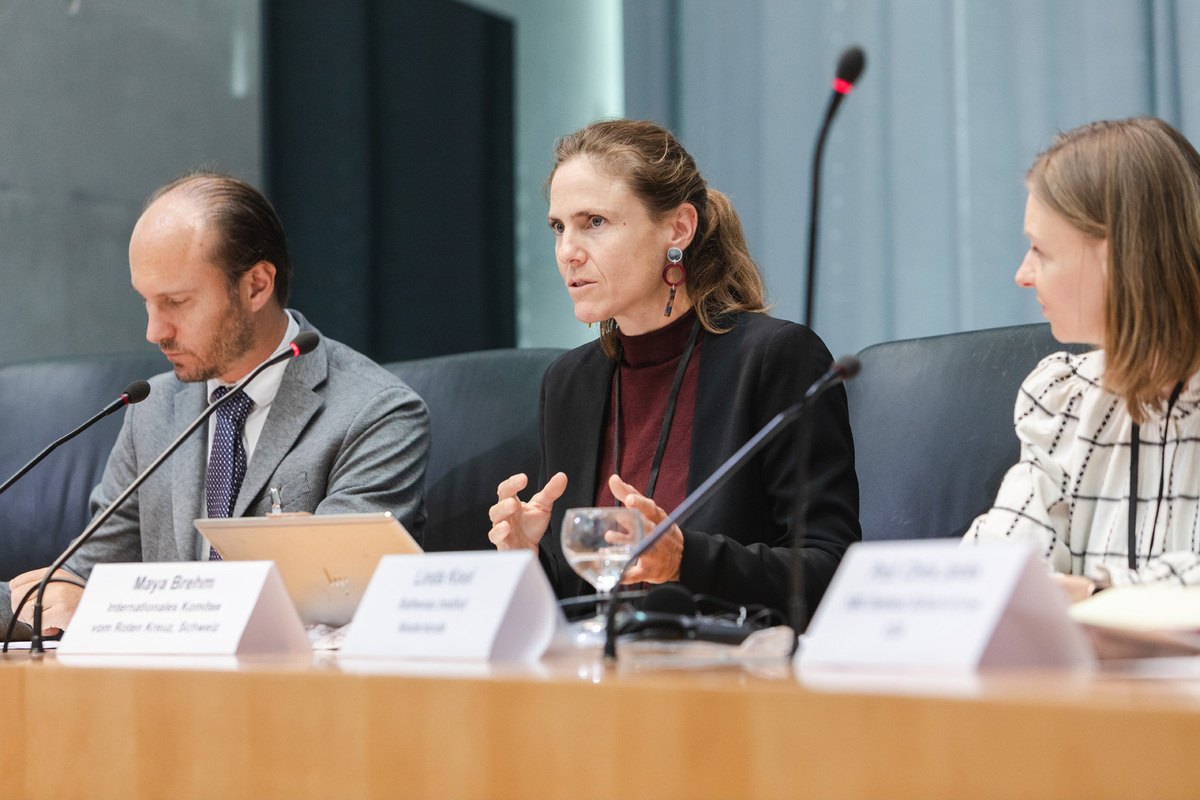 EPTA-Konferenz 2022: Prof. Dr. Cedric Ryngaert, Maya Brehm, Linda Kohl (vlnr.)